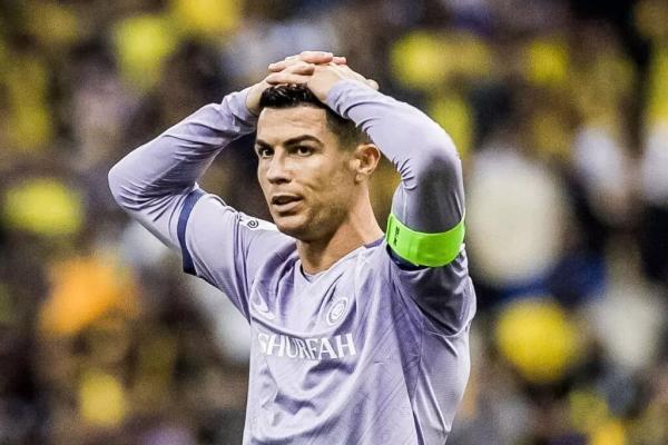 ببینید ، رونالدو لگدمال شد! ، اقدام غیراخلاقی عربستانی ها ببینید ، رونالدو لگدمال شد! ، اقدام غیراخلاقی عربستانی ها علیه کریس